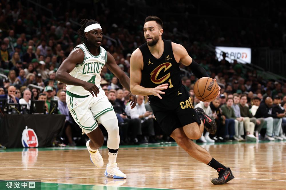 控球率略占 控球率略占