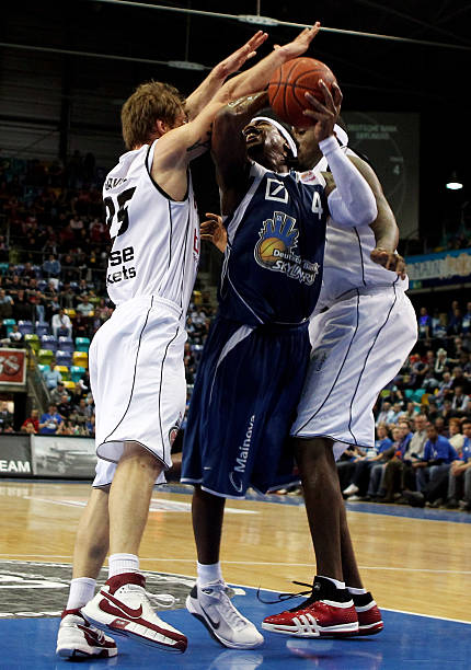 深入交流 深入交流